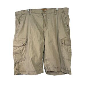 Wearfirst Beige Cargo Shorts Mens Lightweight Size 42 Button Zip Closure Pockets